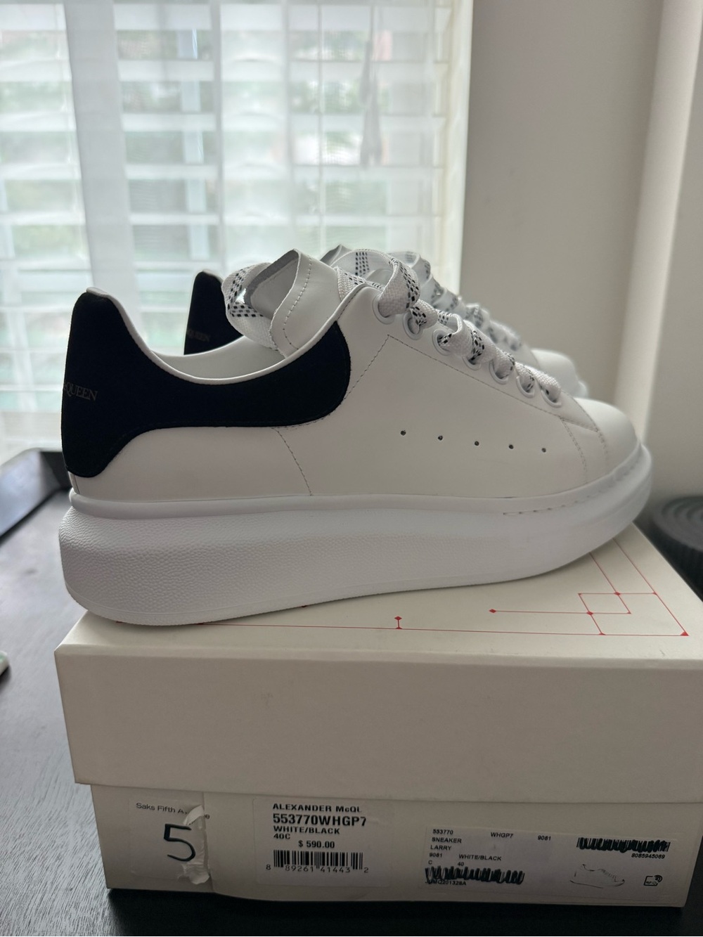 Alexander McQueen White Sneakers with Black Heel Tab - Picture 5 of 13
